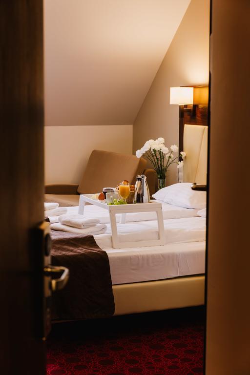 Hotel Maly Rzym Sandomierz Esterno foto